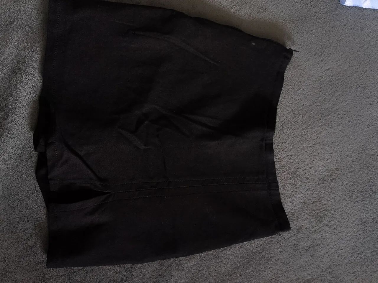Shorts saia preto 