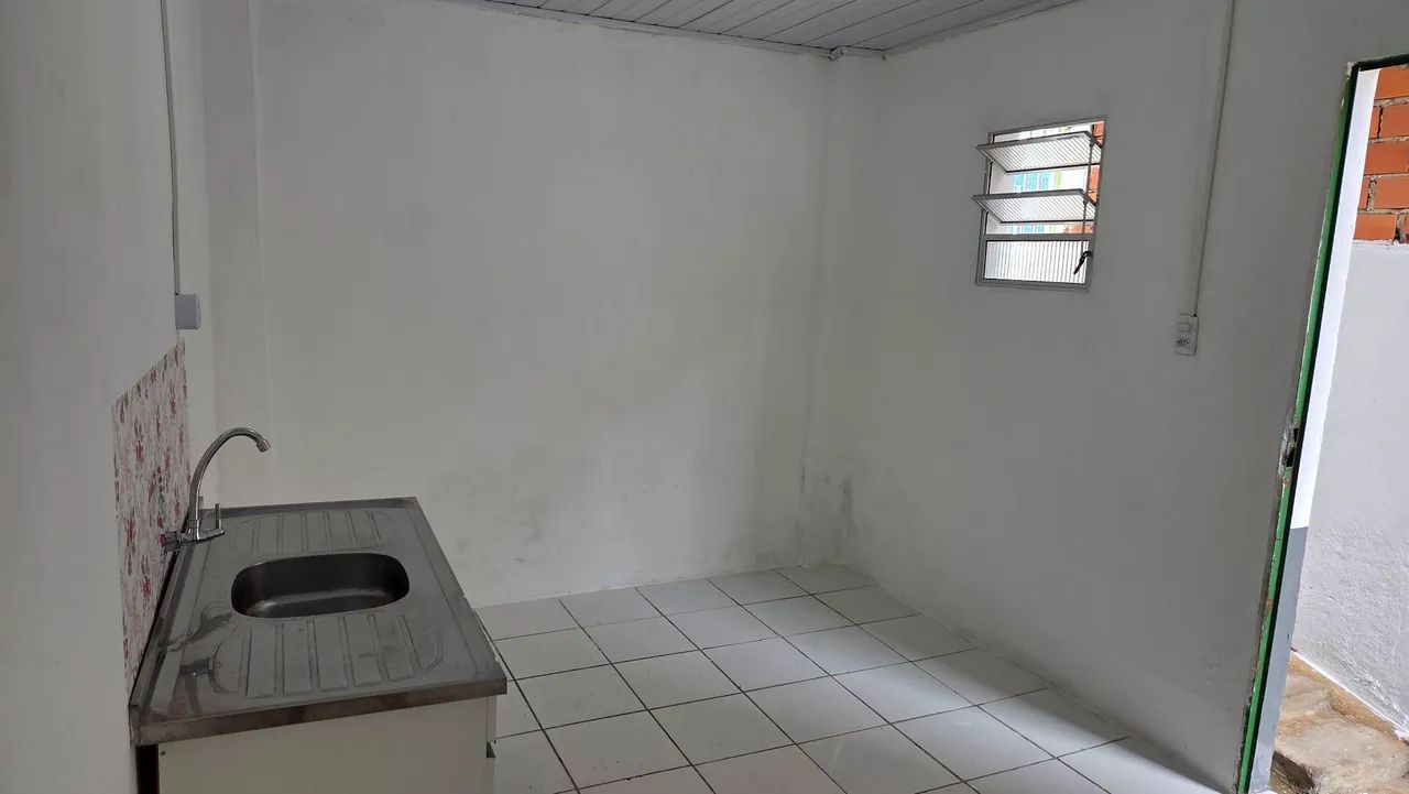 Aluga-se 1 cômodo parque das laranjeiras  - Foto 2