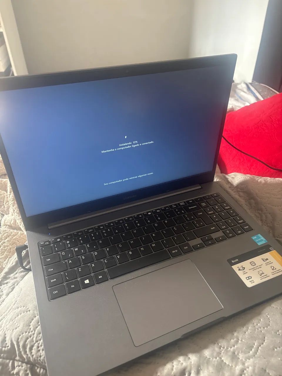 Notebook Samsung Book NP550XDA | SSD 250GB | 4GB RAM | Windows 11