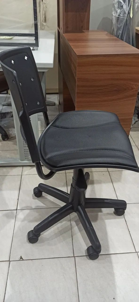 Cadeira ergonômica giratória  - Foto 2