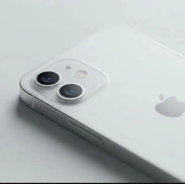 IPHONE 11 BRANCO COM CAIXA - Foto 3