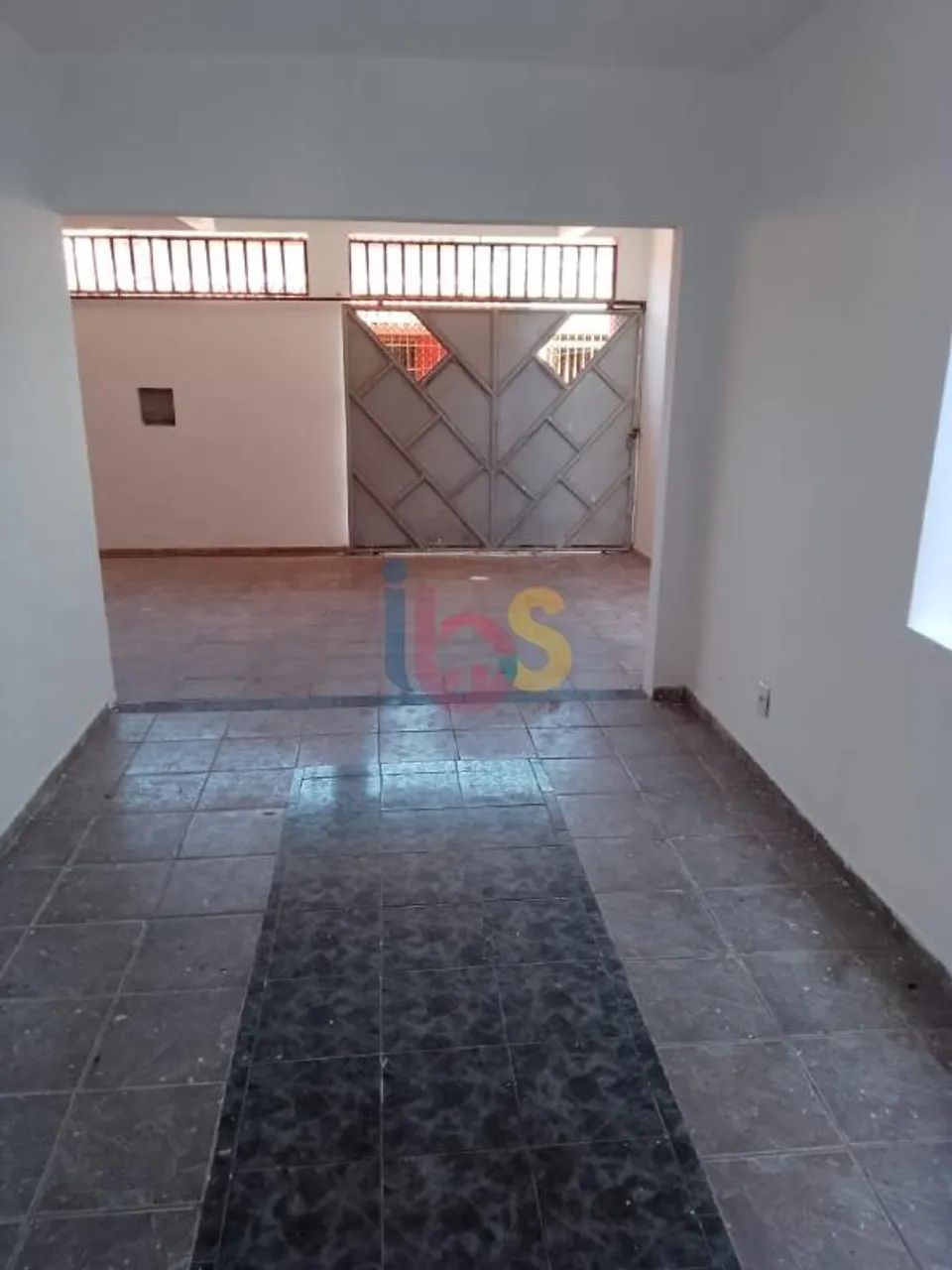 Vendo Casa com 2 Andares - Hernani Sá - Foto 2