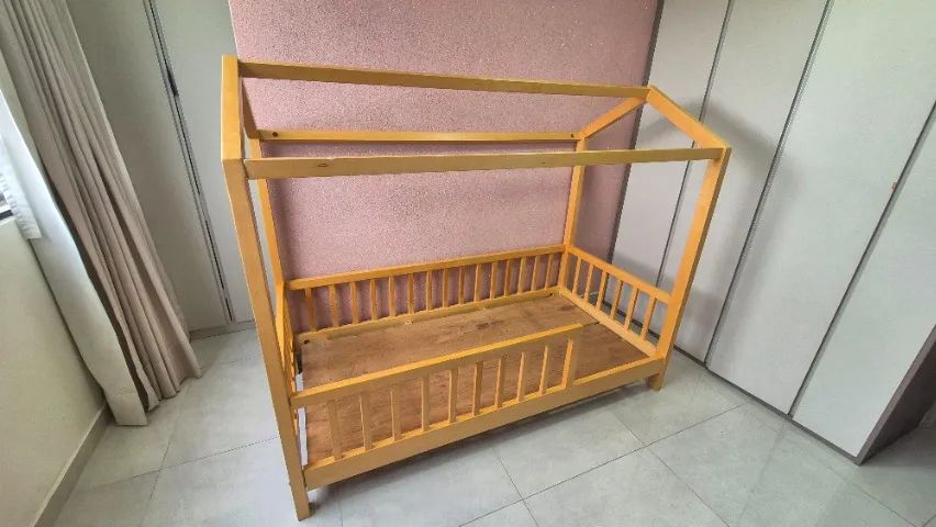 Casa montessoreana madeira maciça