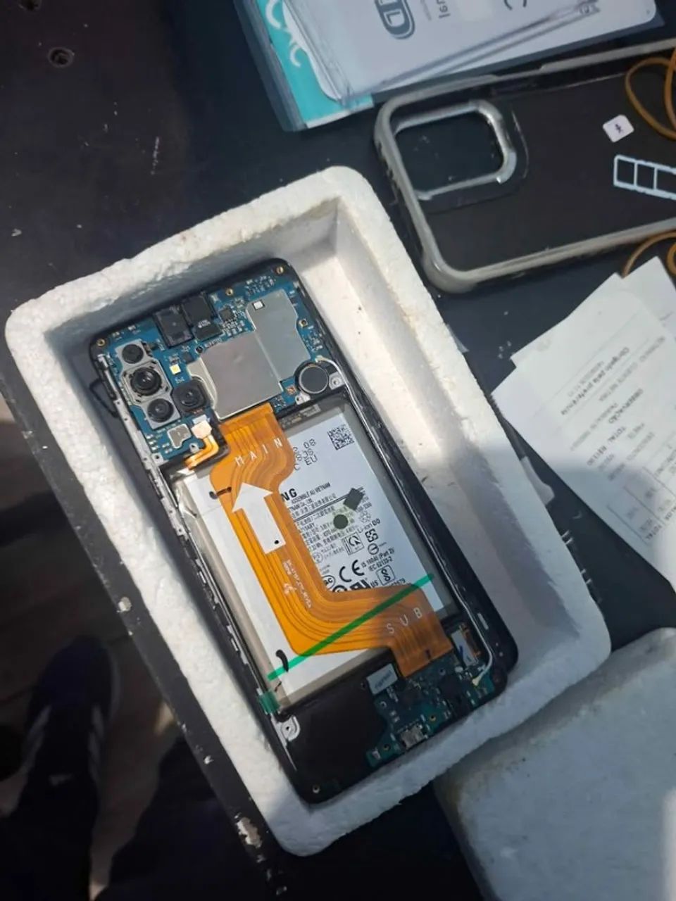 display A71 com aro, biometria, bateria bandeja de chip e acabamento - Foto 3