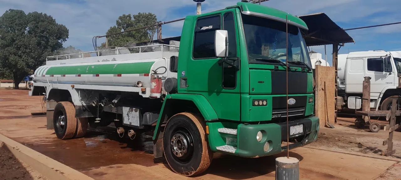 Caminhao Ford Cargo Tanque Combustível  - Foto 2