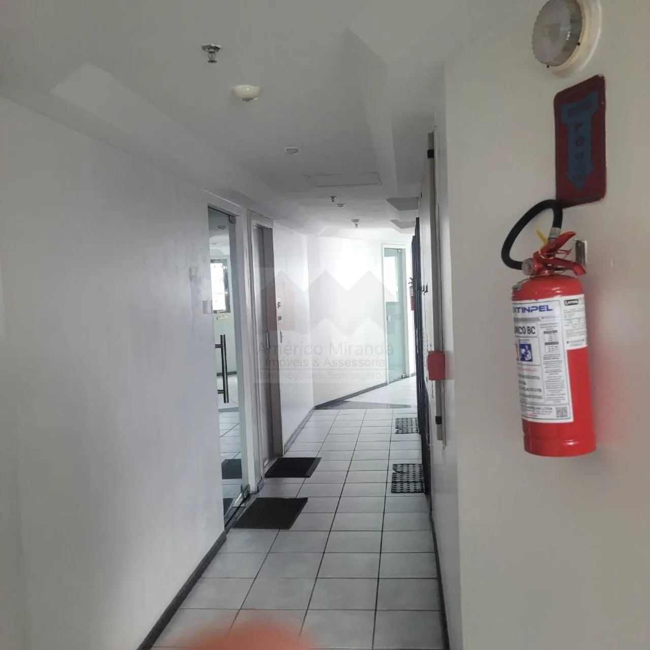 Sala/Casa Comercial à Venda em Parnamirim - Foto 5