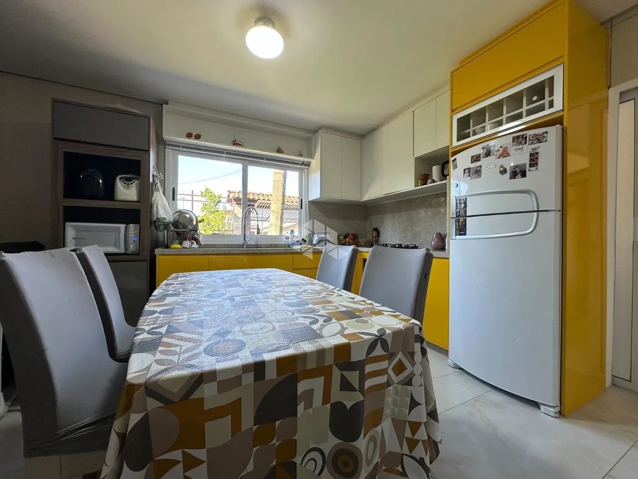 Casa com 3 dormitórios e amplo espaço no Bairro Monte Verde - Foto 5
