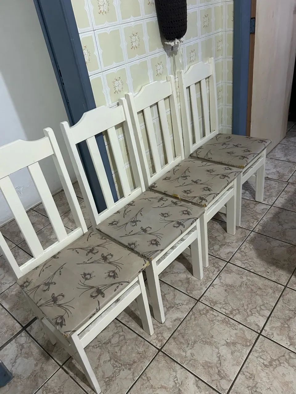 Mesa com 4 cadeiras 200 - Foto 3
