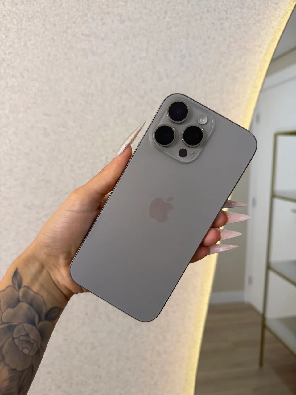 iPhone 16 Pro Max Titânio Natural 