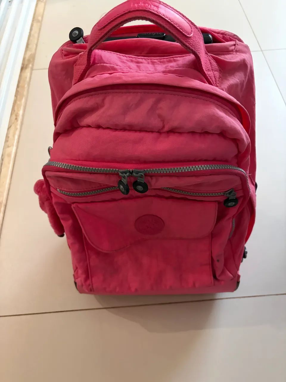 Mochila Kipling Original Rosa com Rodinhas - Foto 4