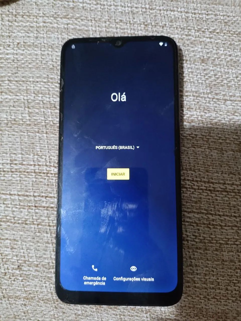 Celular moto E20