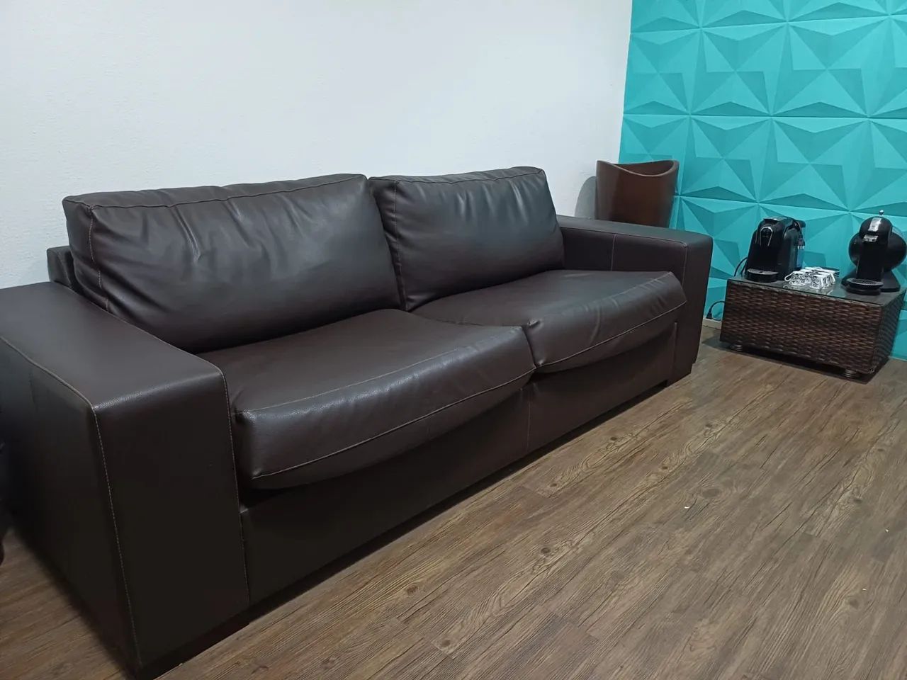 Sofa confortável marrom  - Foto 2