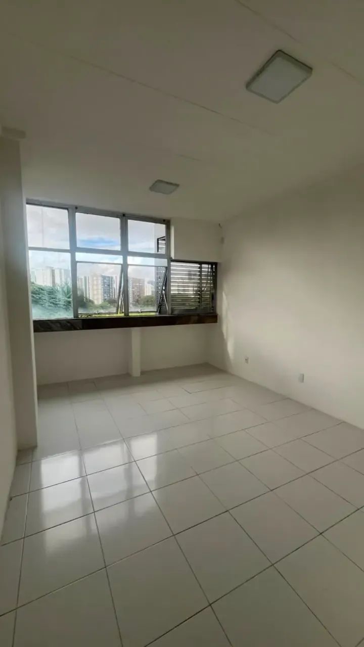 Sala comercial para alugar no Edf. Max Center