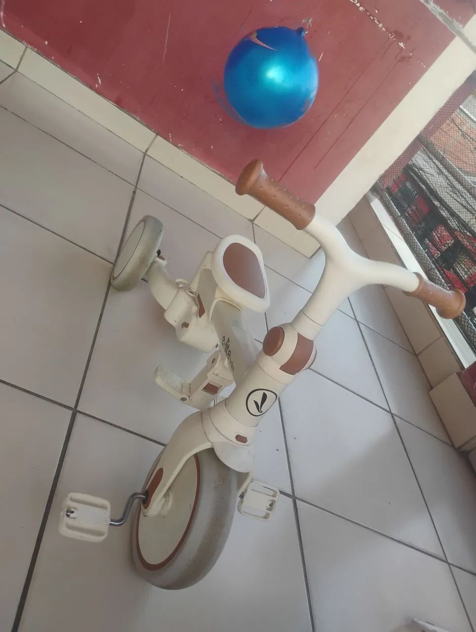 Carrinho de bebe( triciclo) - Foto 2