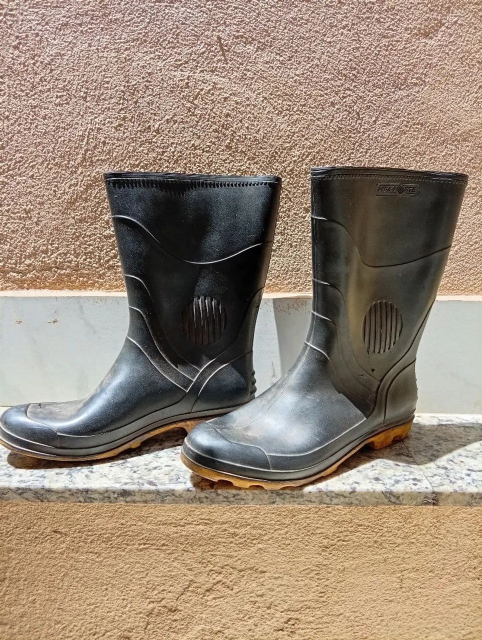 CAPA DE CHUVA ALBA (G) + BOTA (43) - Foto 5