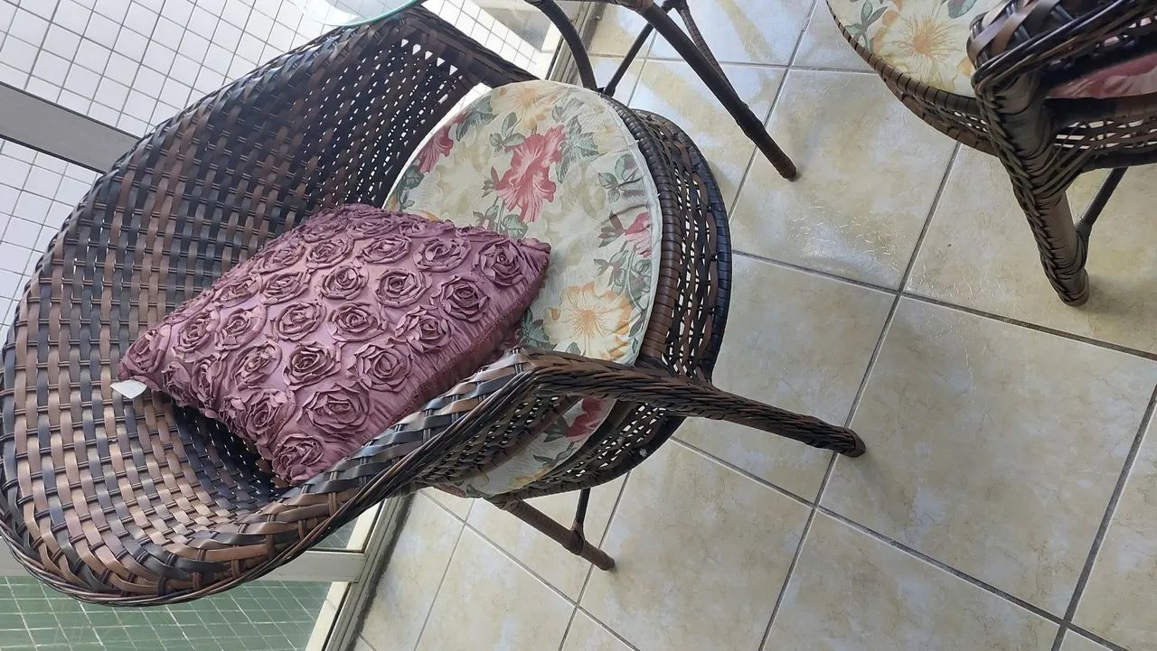 Jogo de terraço em madeira com acabamento entrelaçados  - Foto 2