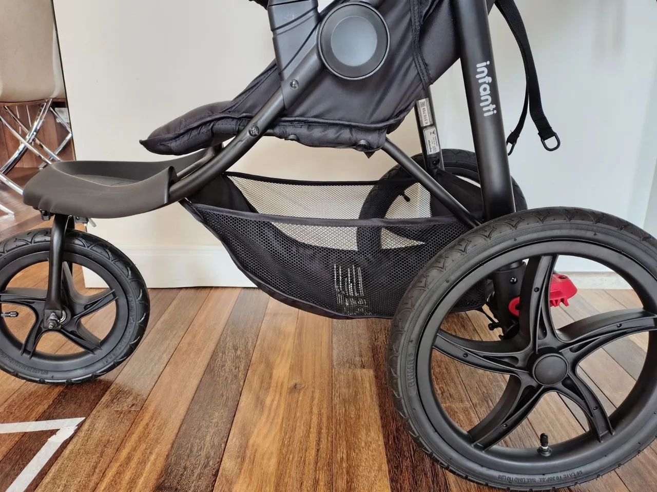 Vendo Carrinho de Bebê Infanti Flux  - Foto 4