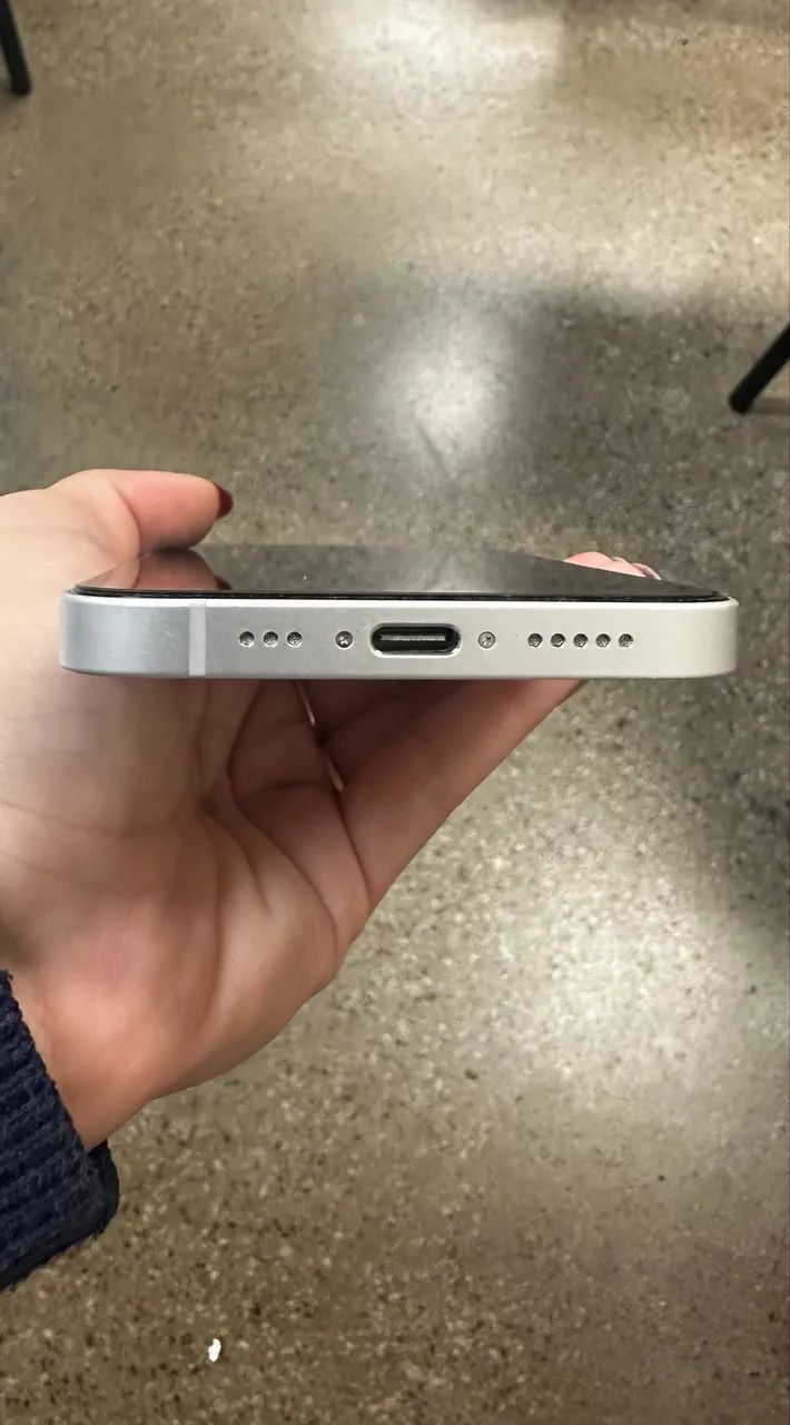 iPhone 17e branco - Foto 5