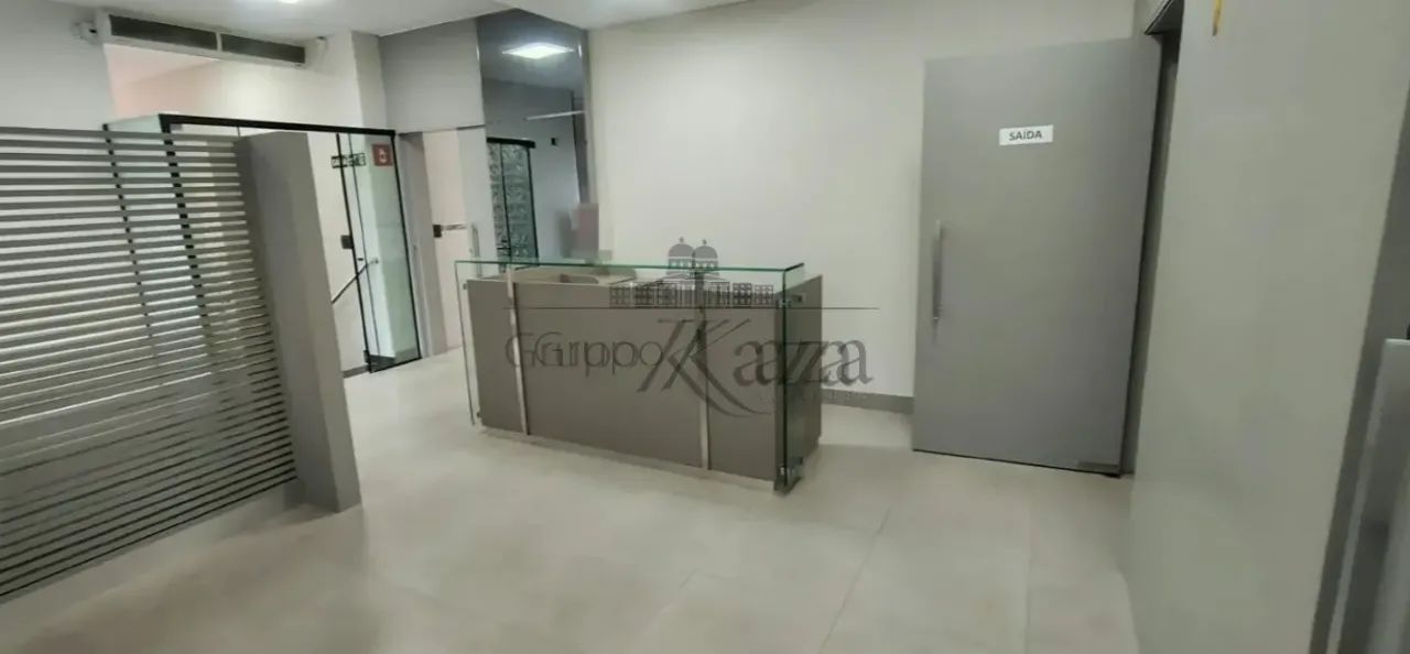 Ponto Comercial e Sala Comercial - Centro - Jacareí - 3 Salas amplas - 160m²