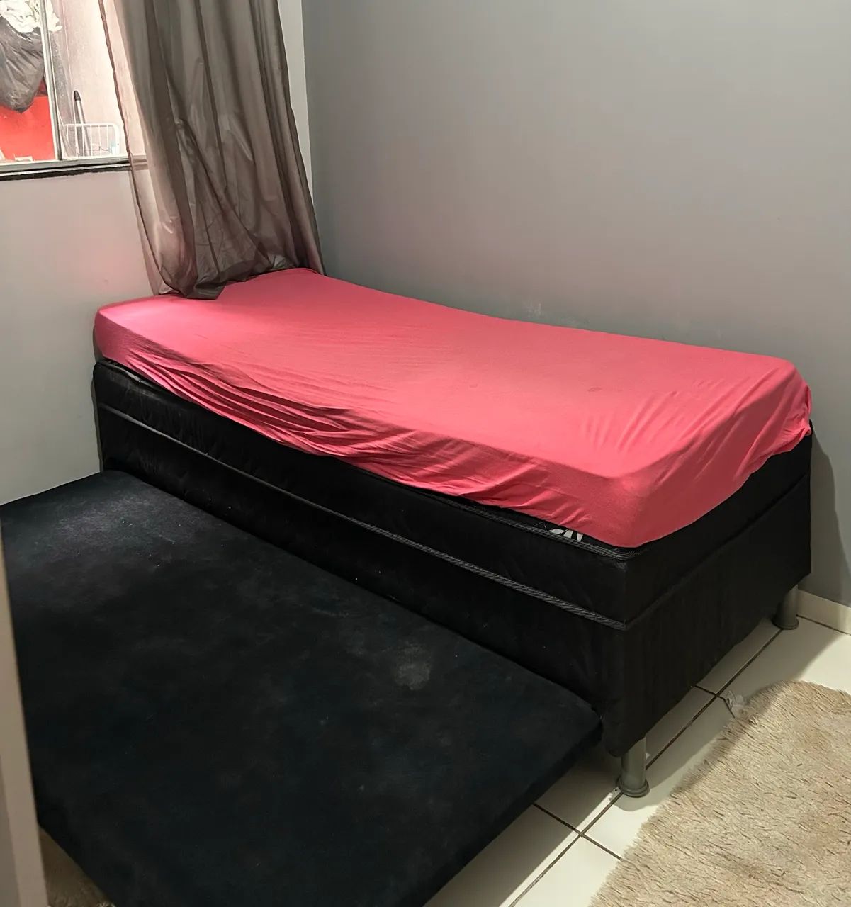 Vende-se Cama box conjugada solteiro