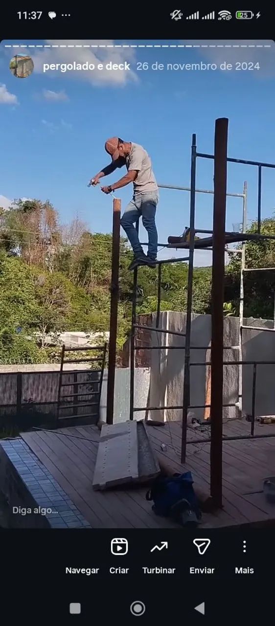 Deck e pergolado e outros móveis e estruturas de madeira sob medida - Foto 3