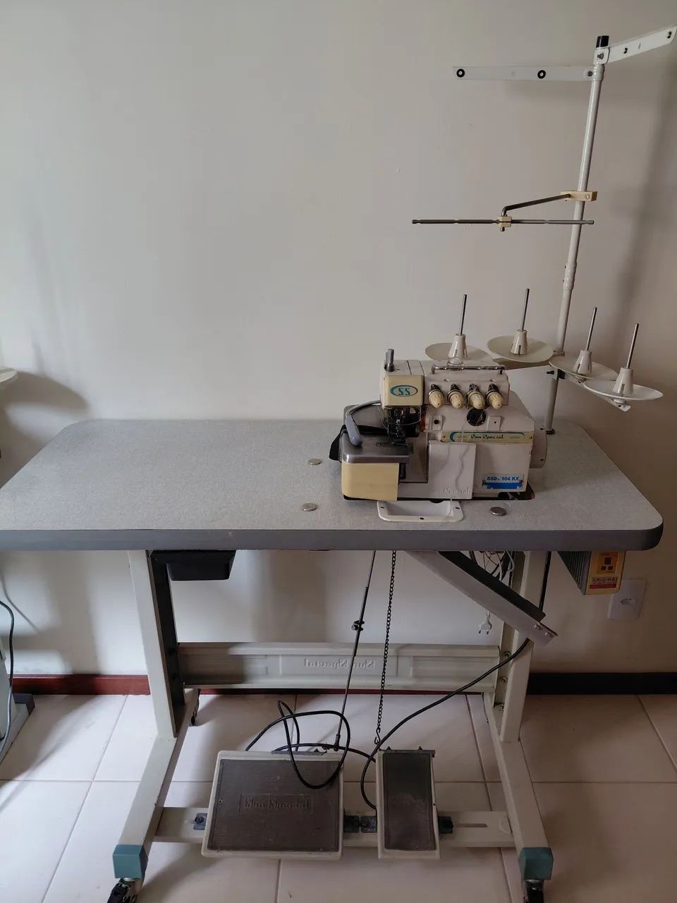 Máquina Overlock Sun Special - 4 fios - Direct Drive - Foto 4