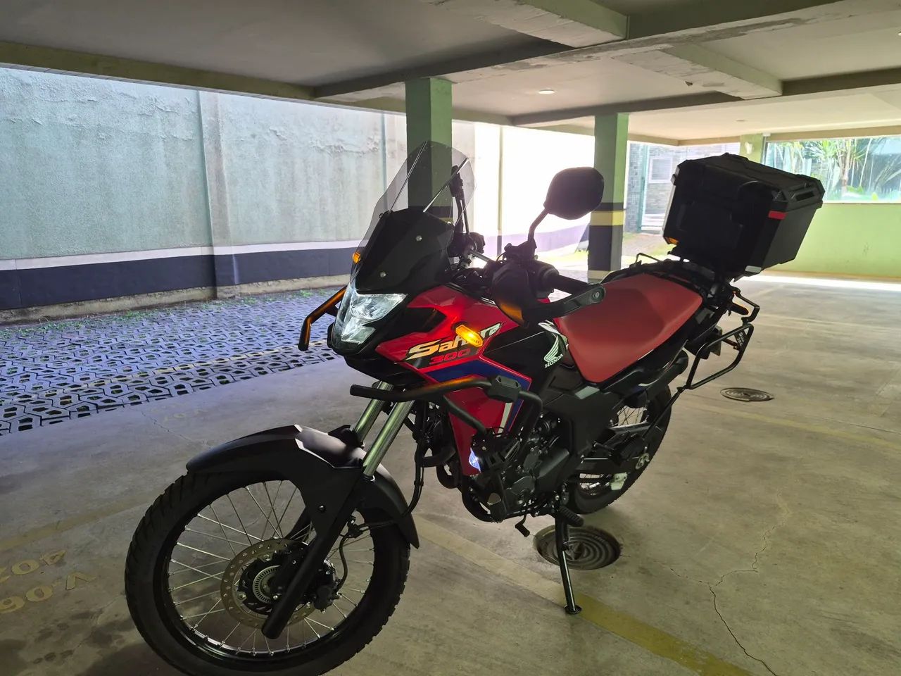  Sahara 300  - Foto 3