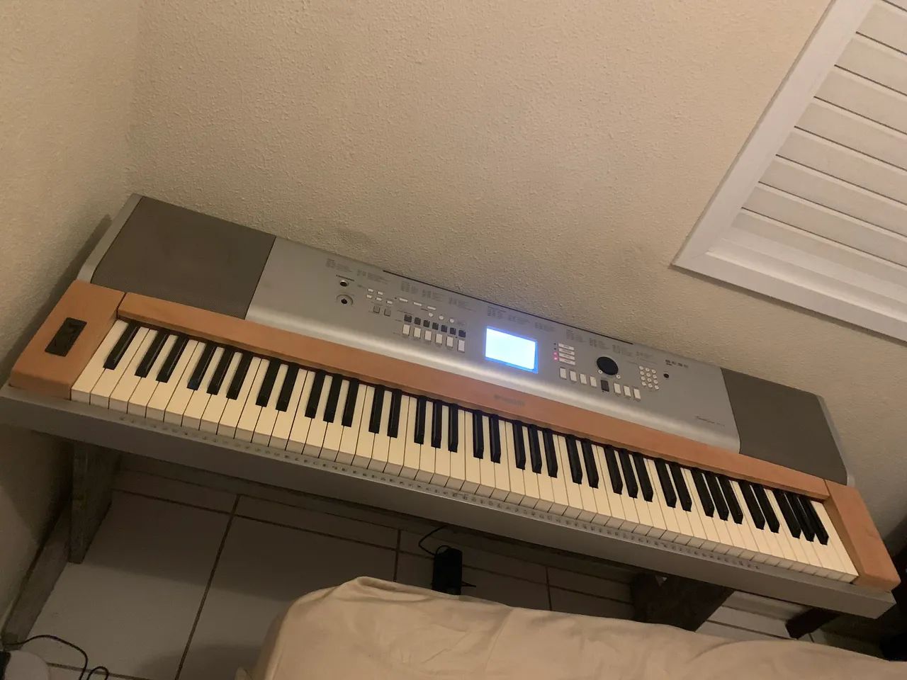 Piano digital Yamaha dgx 620 - Instrumentos musicais - Jardim