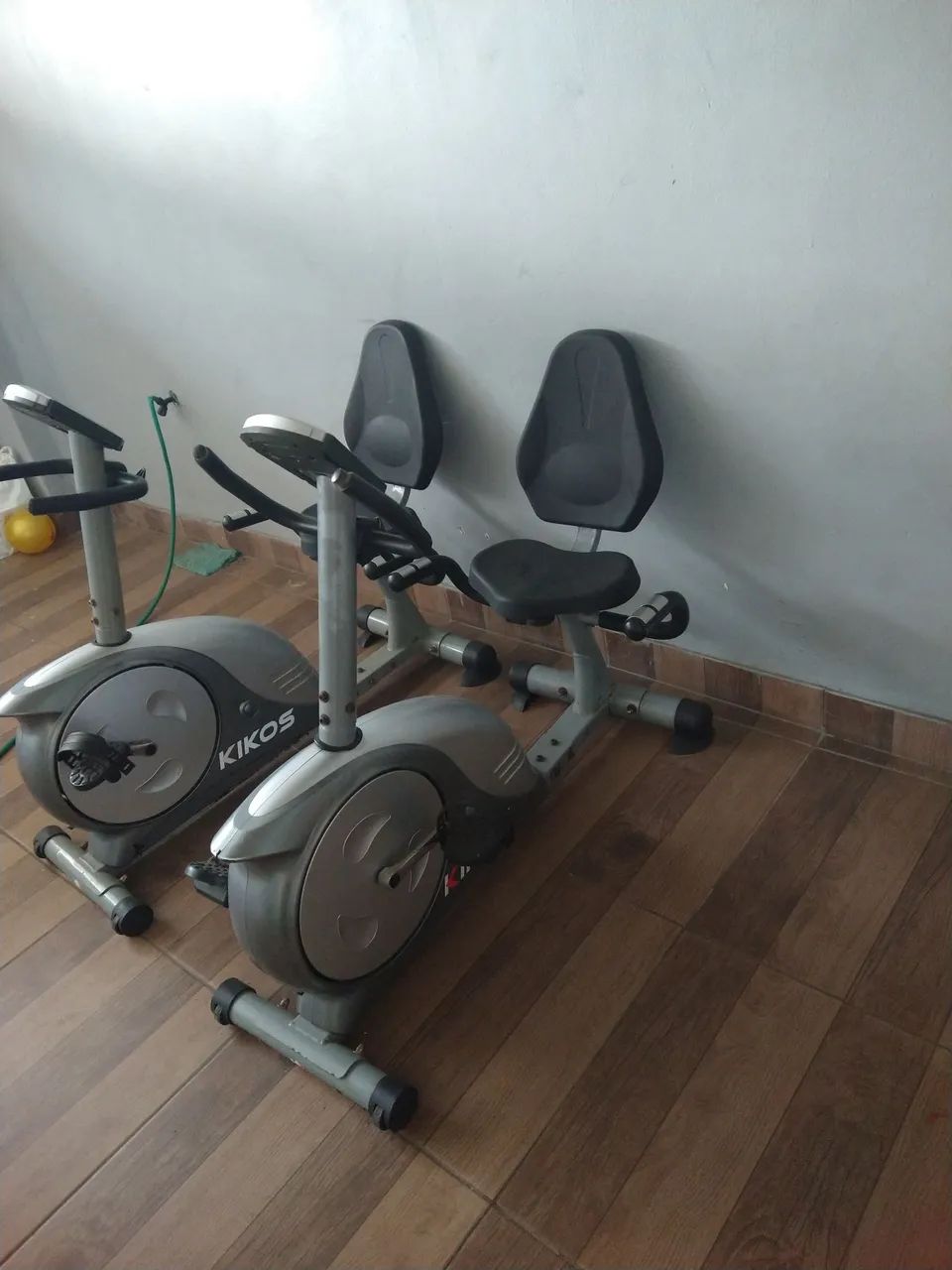 Bicicleta ergométrica horizontal  unidade 1800$ - Foto 2