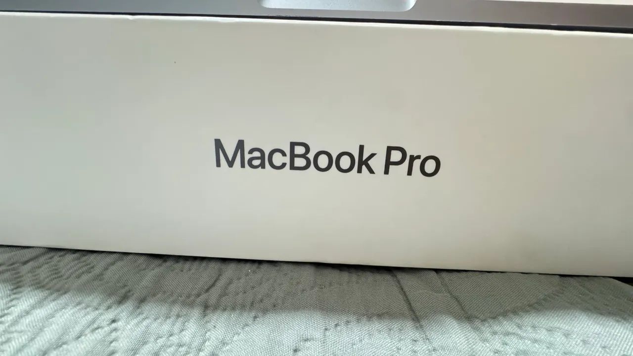MACBOOK PRO 16 - Foto 3