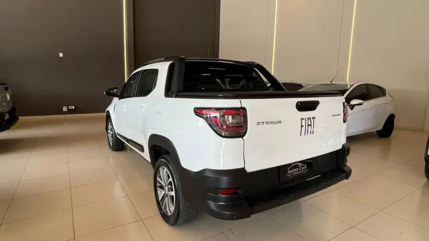 Fiat Strada Volcano 1.3 Flex 8V CD 2023 - Foto 4