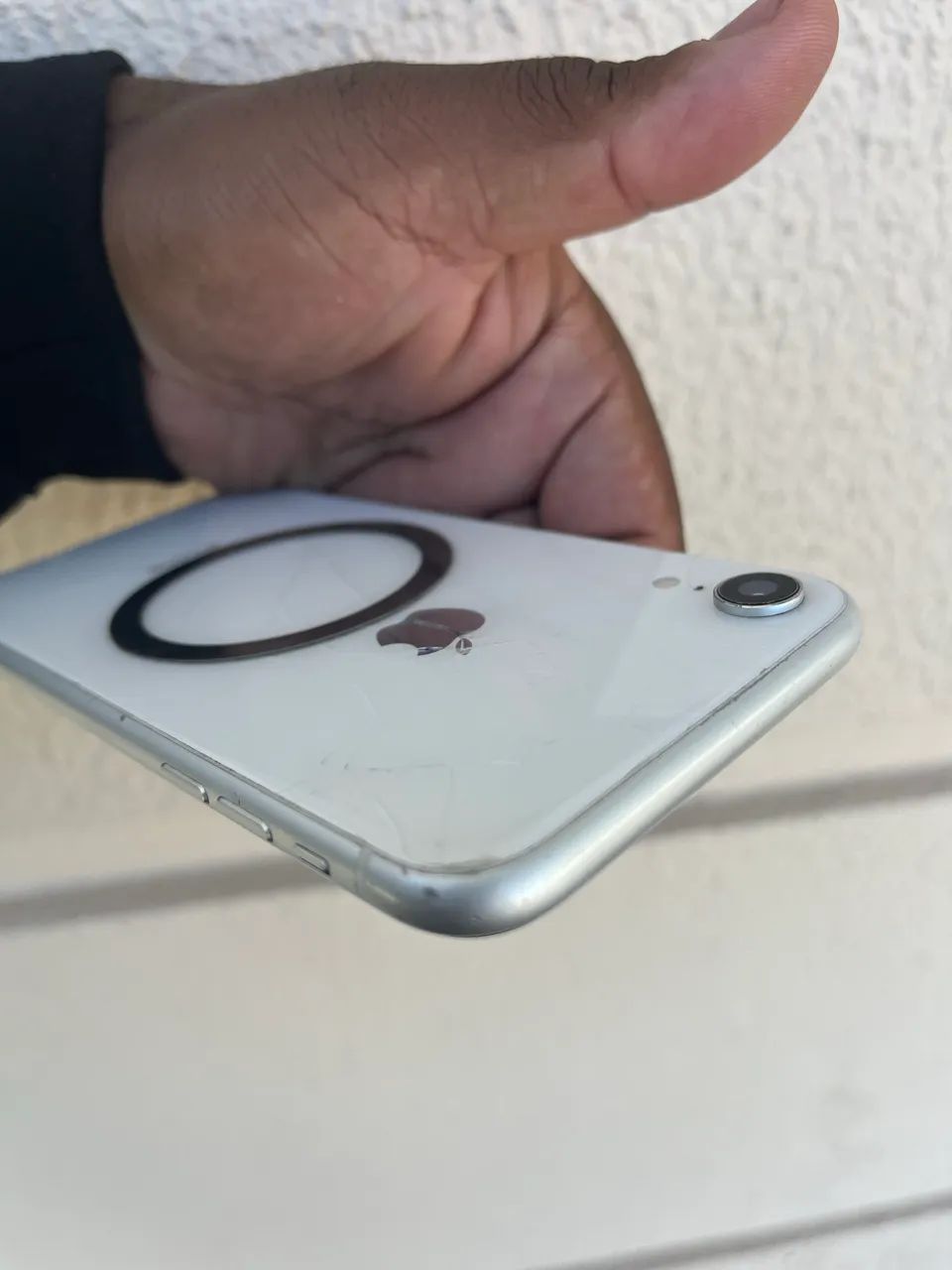 iPhone XR *Face ID e Traseira quebrada* - Foto 3