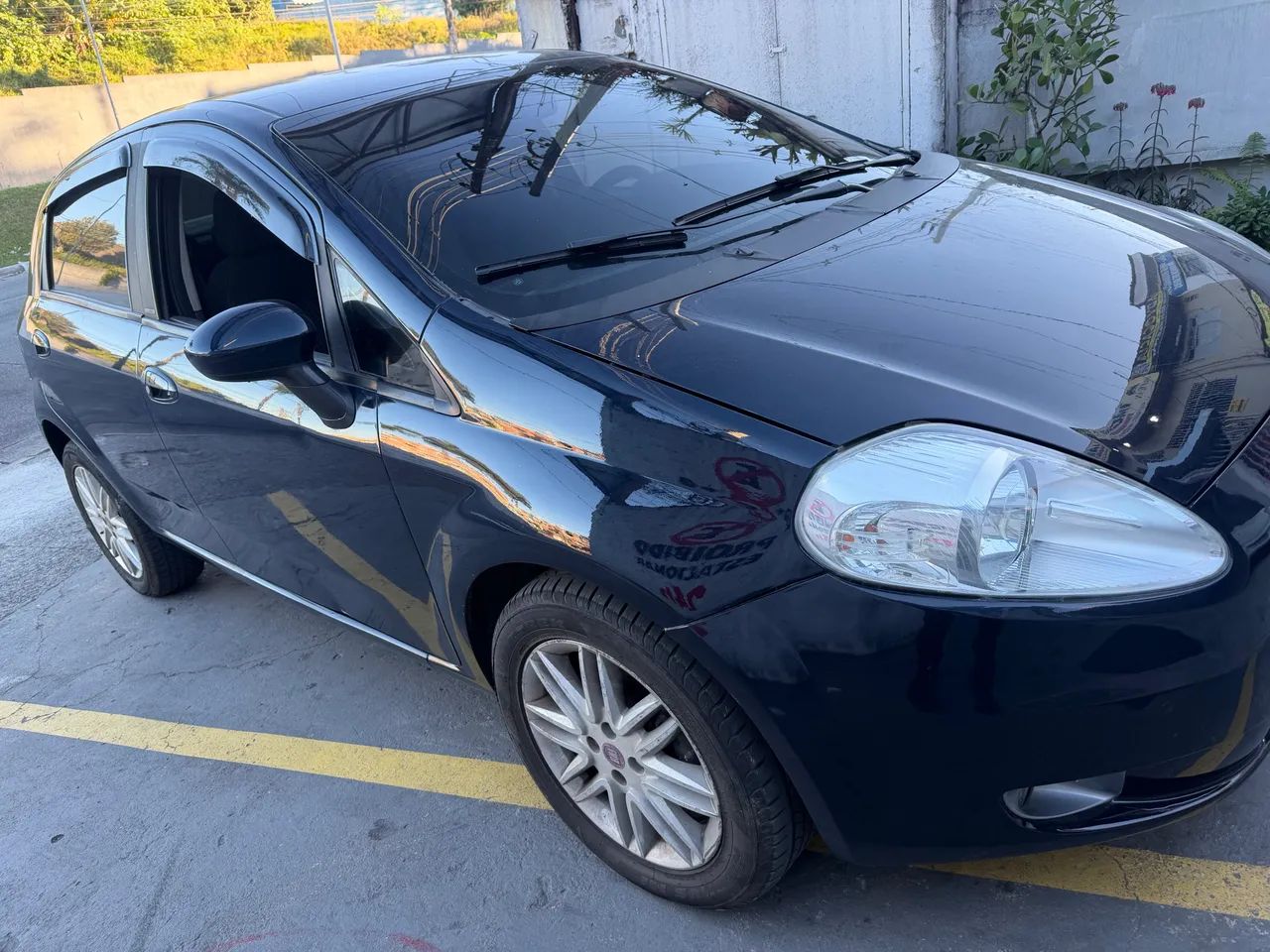 Fiat Punto Punto ESSENCE Dualogic 1.8 Flex 16V 5p 2011