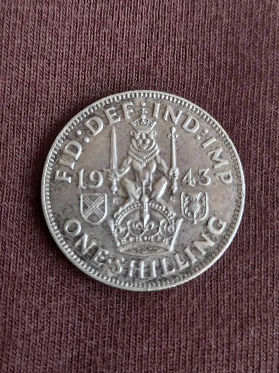 Moeda antiga ( Britânica 1943 ) prata.