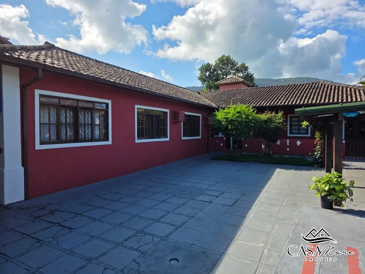 Casa colonial com piscina à venda em Santo Antônio de Lisboa - Florianópolis/SC