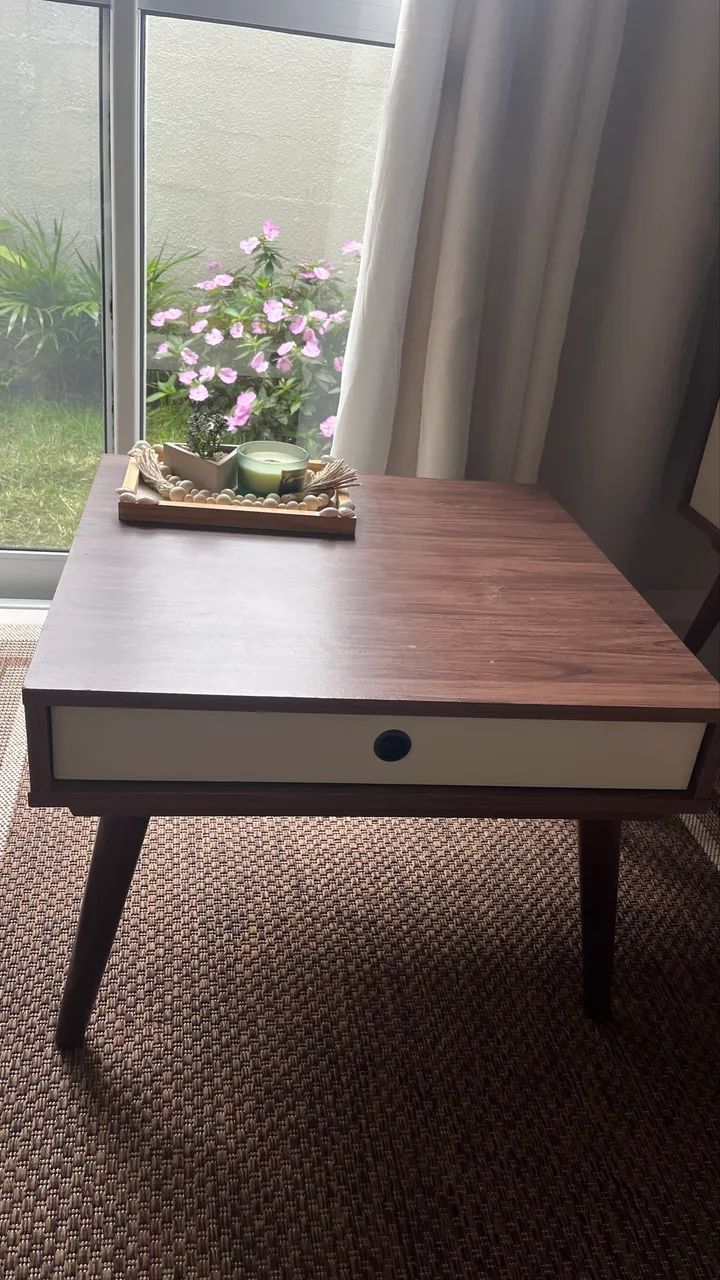 Vendo mesa de centro com gaveta - Foto 4