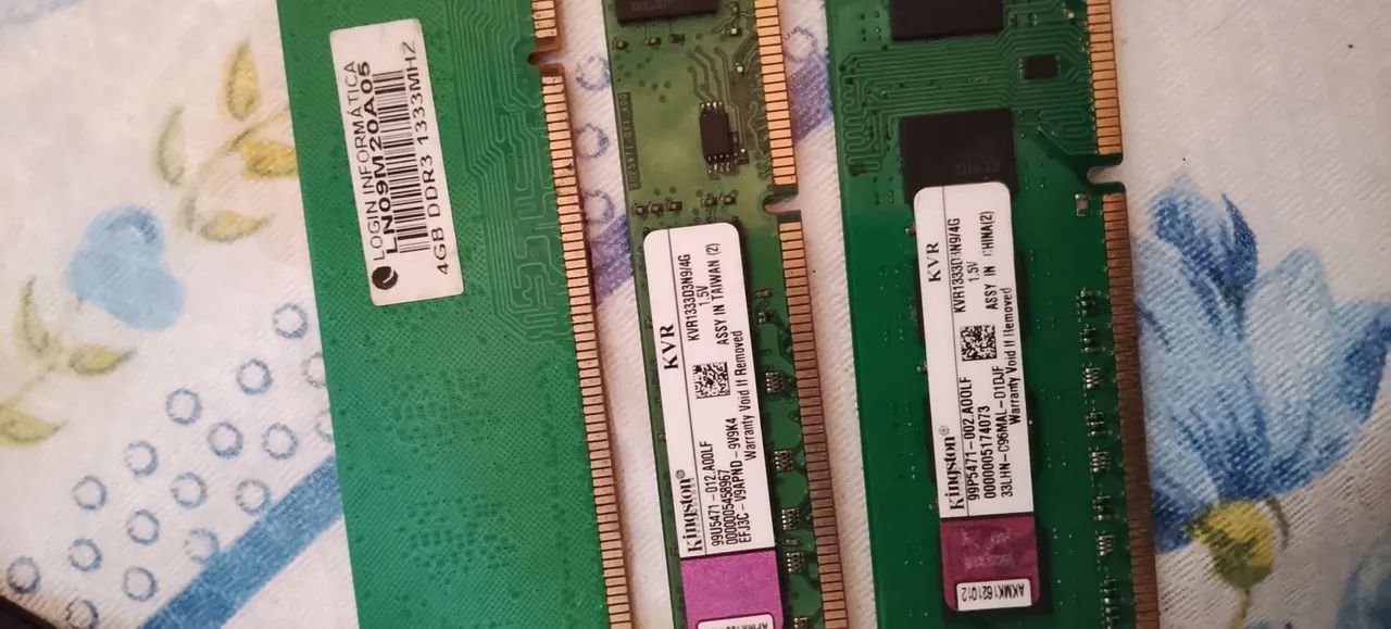 Memorias ram Ddr 3 E SSD kingston - Foto 3