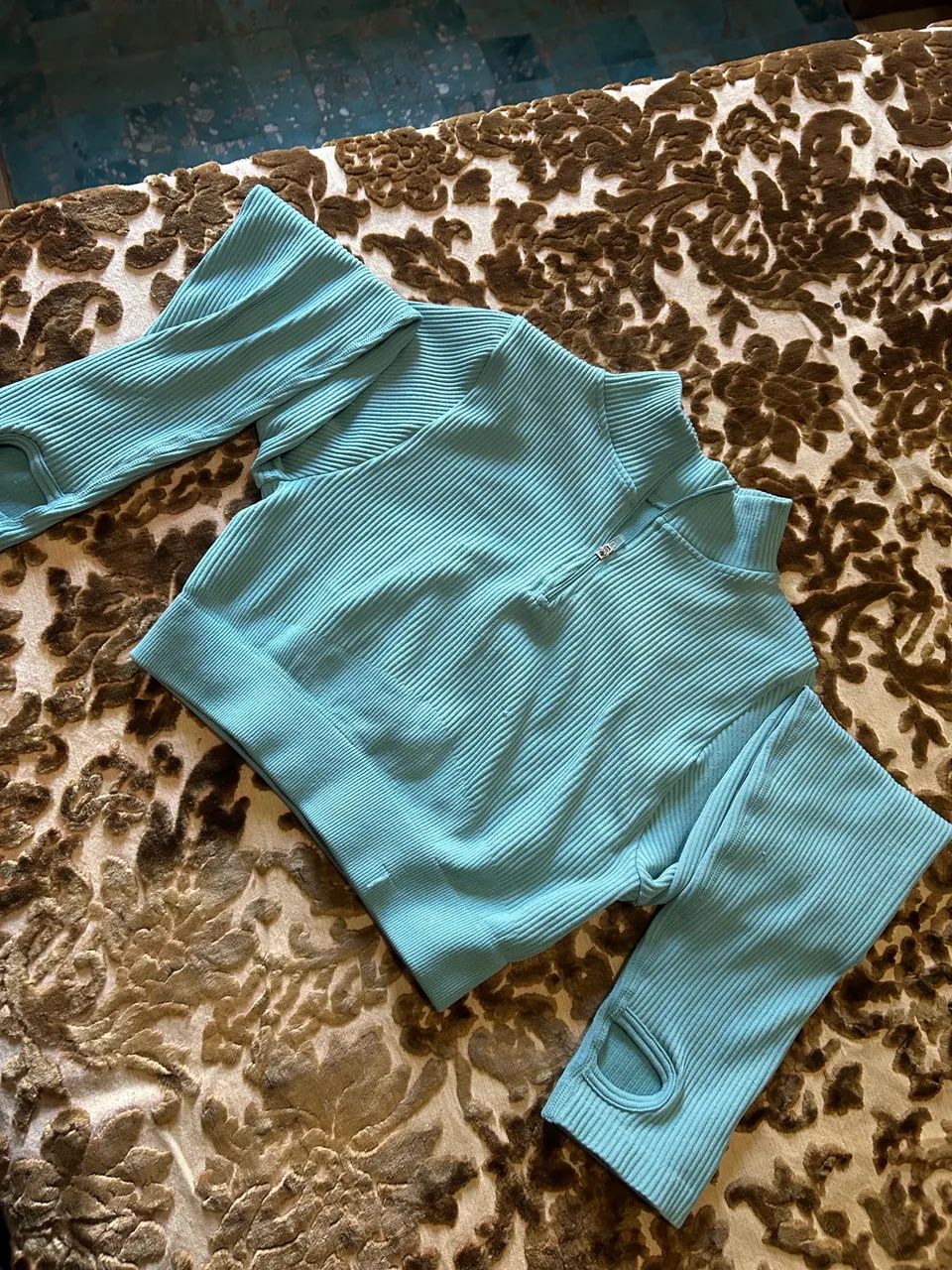 Cropped blusinha manga comprida P  - Foto 4