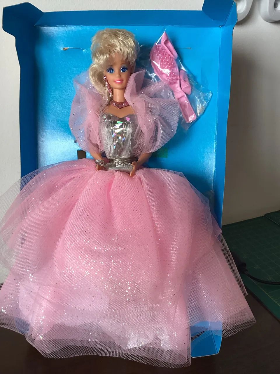 Boneca Barbie olhos Mágicos -  - Foto 2