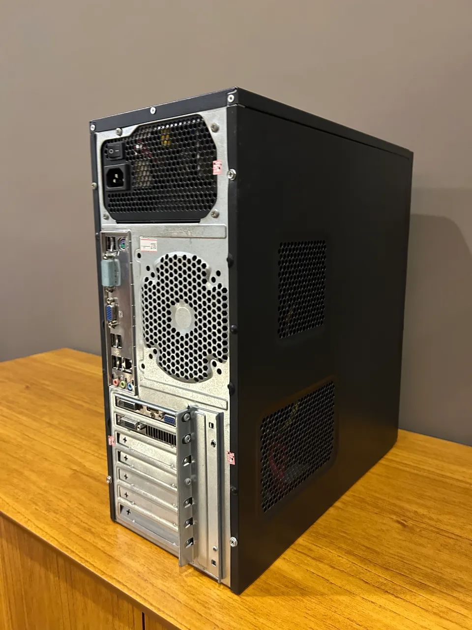 PC INTEL I5-2400 8 GB RAM com placa de vídeo  - Foto 4