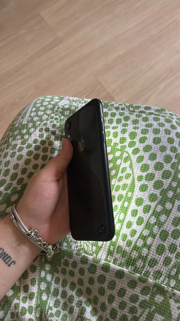 IPHONE XR 64GB preto - Foto 3
