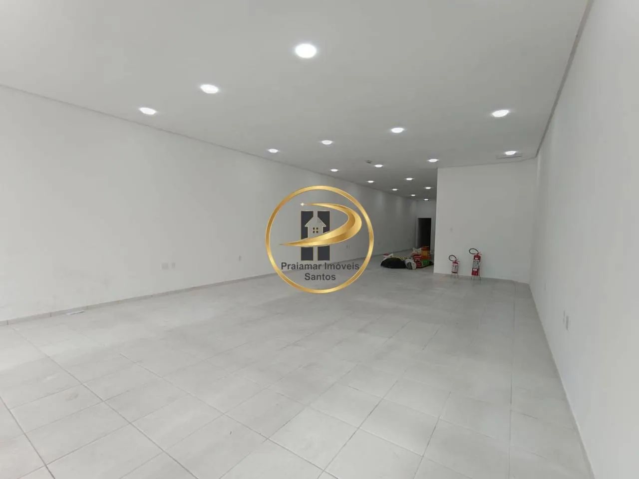 Loja Comercial à Venda 3 Pavimentos e 3 Vagas de Garagem - Foto 2
