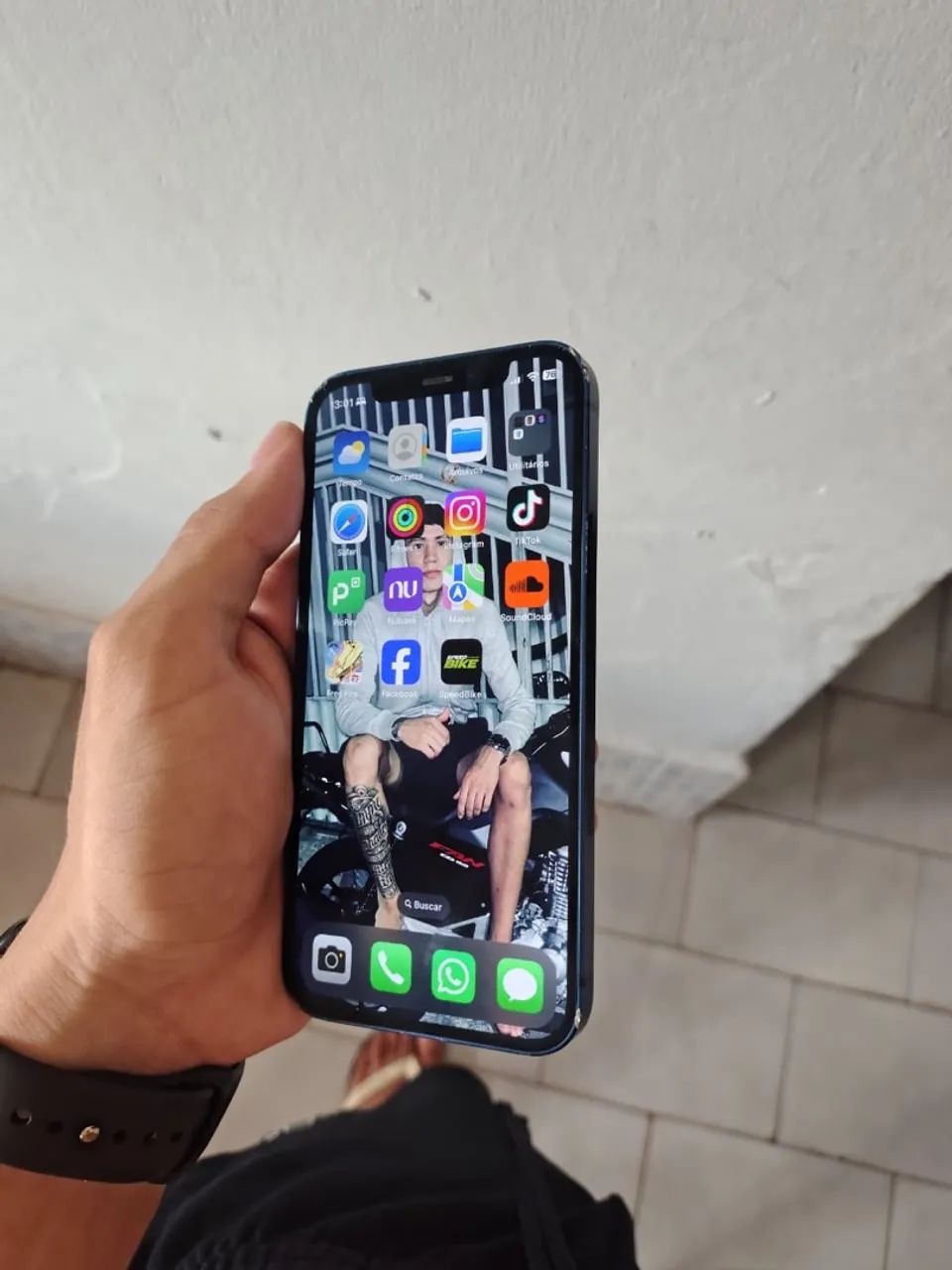IPHONE 12 - Foto 3
