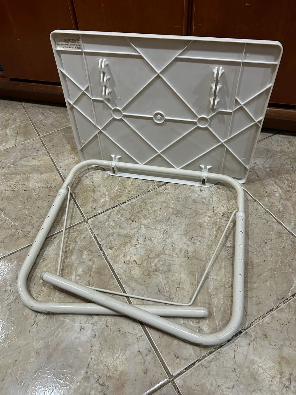 Mesa para estudos, refeições, etc - Foto 2