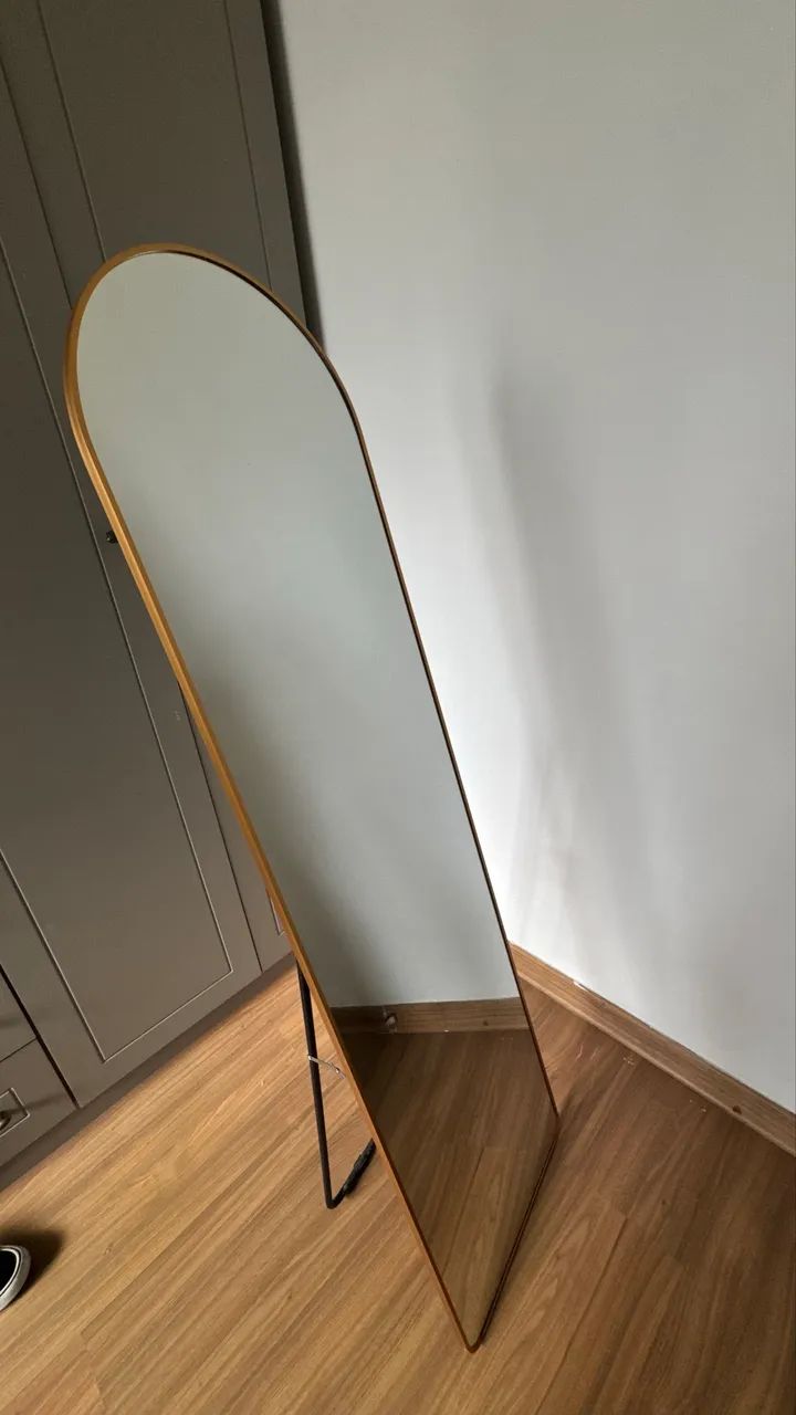 Vende-se espelho em ótimo estado 