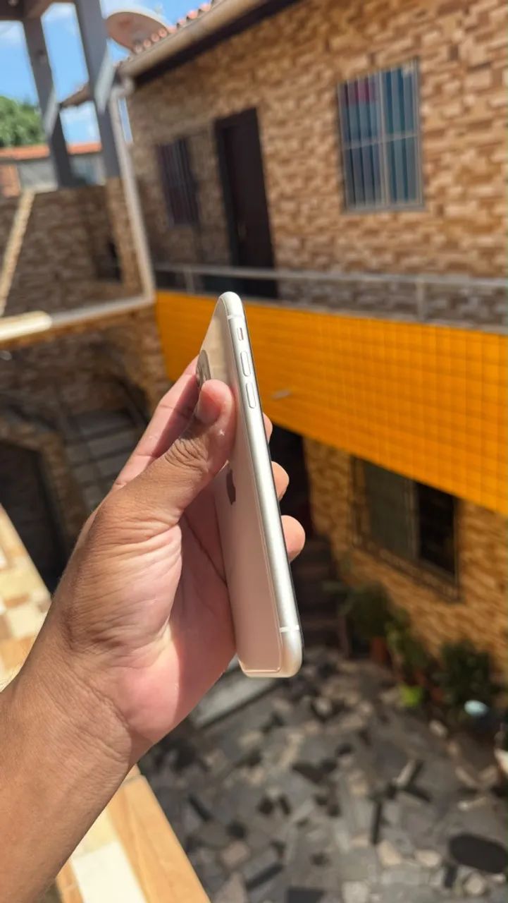 iPhone 11 branco  - Foto 3