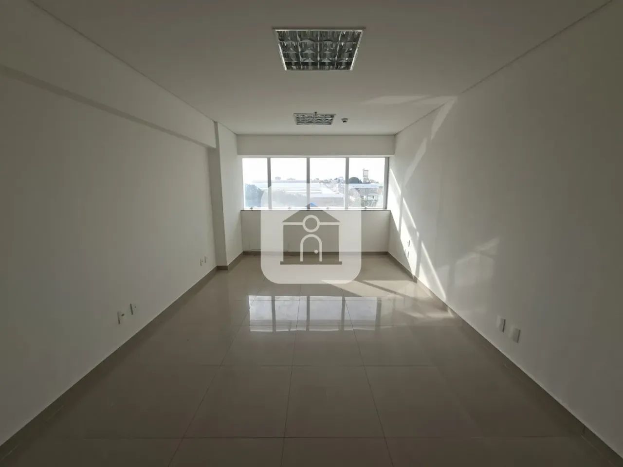 Sala comercial para venda no bairro Brasil