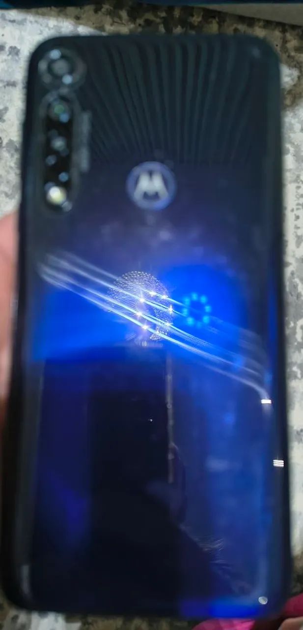 Celular Motorola G8 plus  - Foto 3