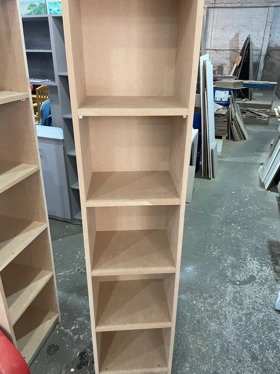 Estante tipo multiuso em mdf natural 1.80x40x30 