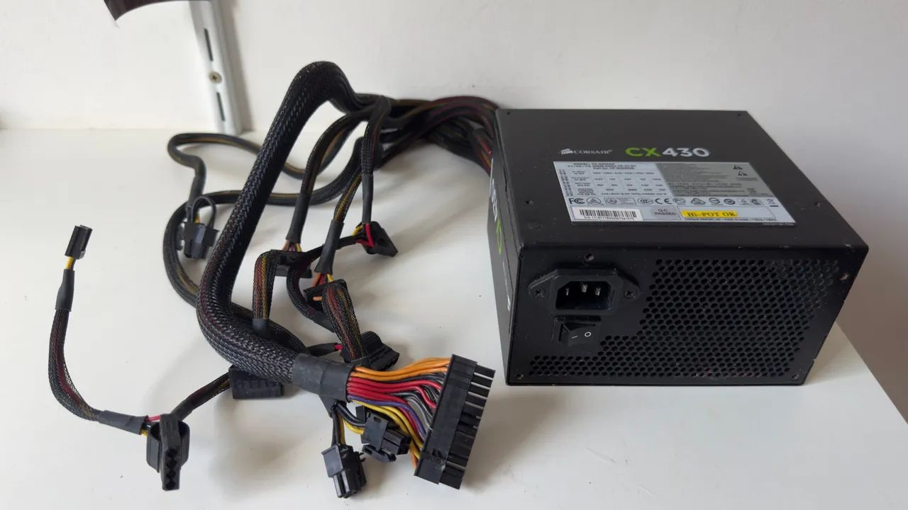 Fonte Corsair CX430